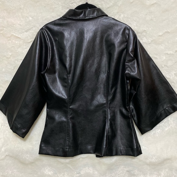 NASTY GAL LEATHER FAUX WIDE SLEEVES - Picture 4 of 6
